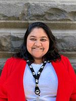 my melbourne student ambassador Milindi poses for camera